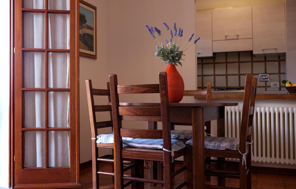 Villetta Il Gelsomino 마르시아나마리나 외부 사진